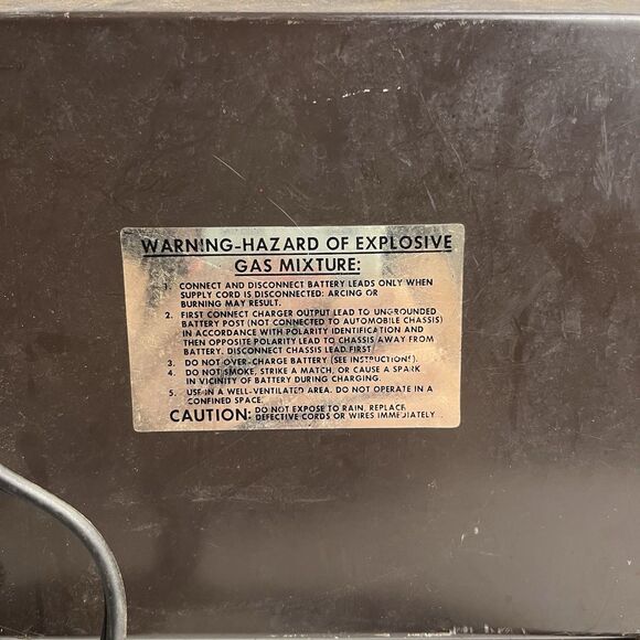 Vintage Sears Best 12 Volt Fully Automatic 8 AMP Battery Charger 608.71280 - Picture 4 of 8